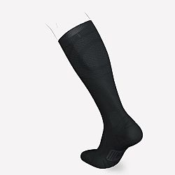 KIPRUN Kompresné bežecké ponožky 900 čierna 35-38 (M)